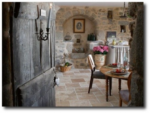 Primitive-Rustic-Provence-Decorating-Ideas-Shabby-Chic-Mania-500x372