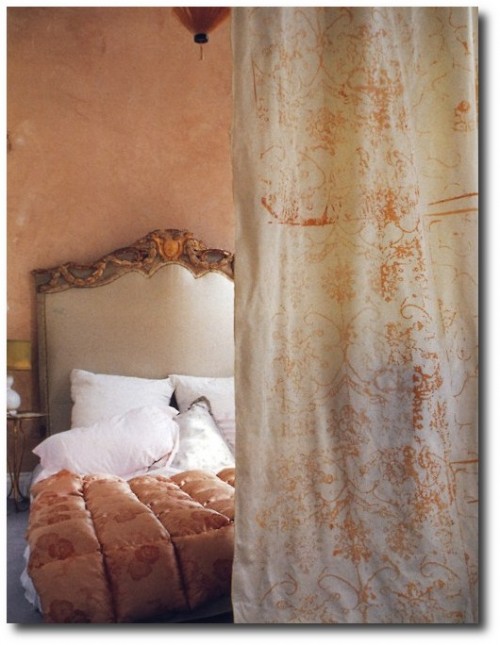 French-Provence-Decorating-Ideas-Working-With-Peach-and-Coral-Colors1