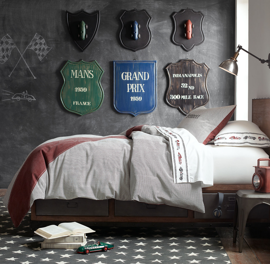 Chalk Board Walls With French Decor For Kids Rooms